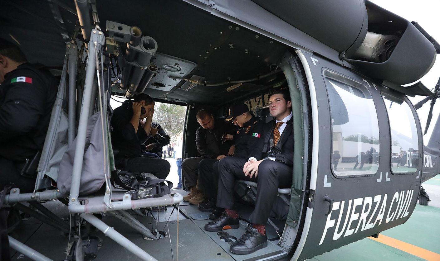 Samuel García presenta nuevo helicóptero Black Hawk