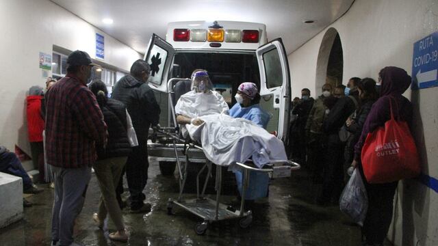 Aglomeraciones en hospital de Covid-19