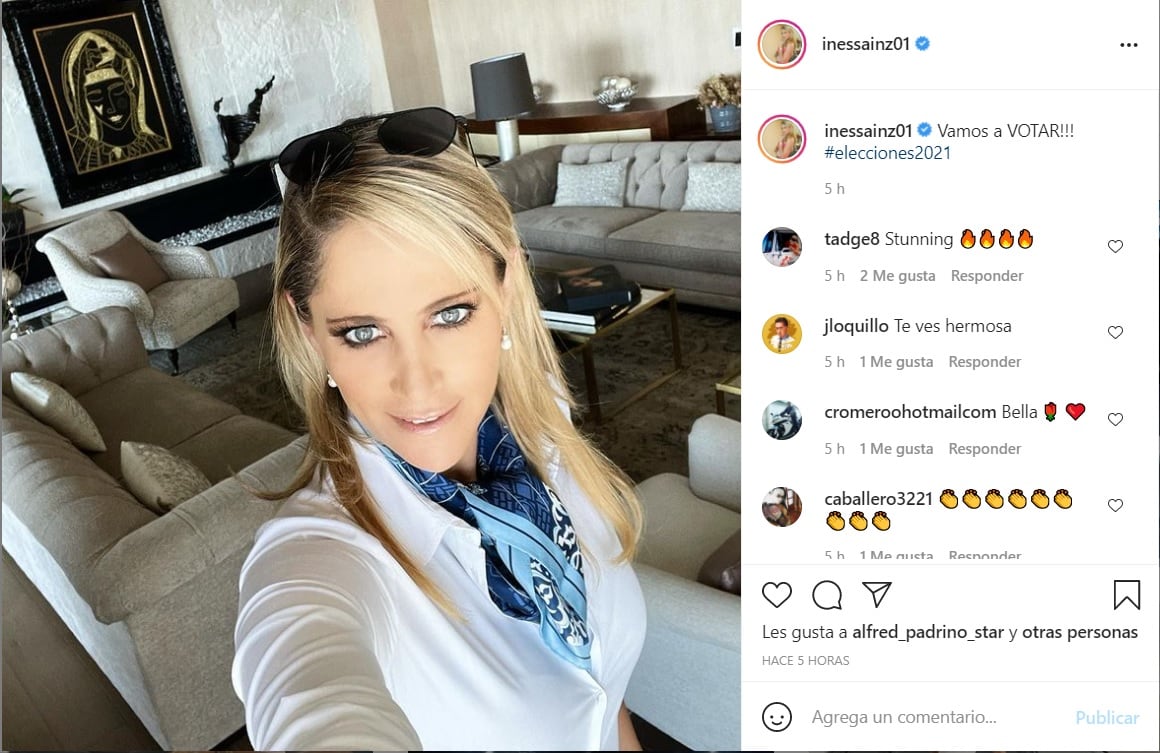 La conductora Inés Sainz acude a votar en Querétaro