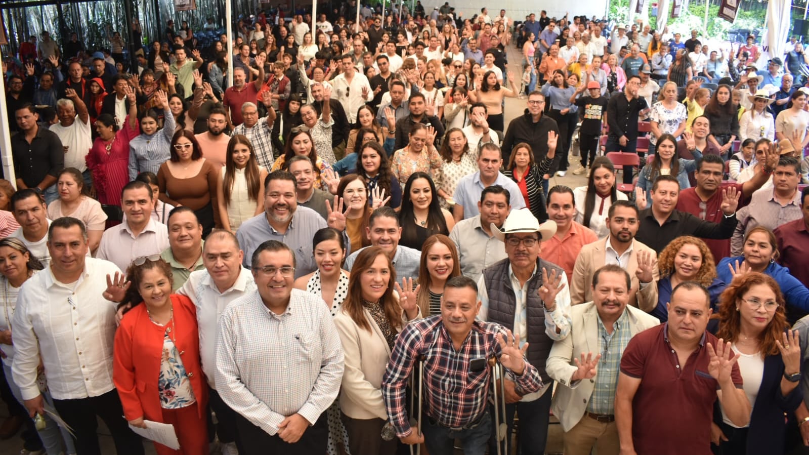 Carlos Torres Piña recibe un espaldarazo político en Michoacán para las elecciones 2027