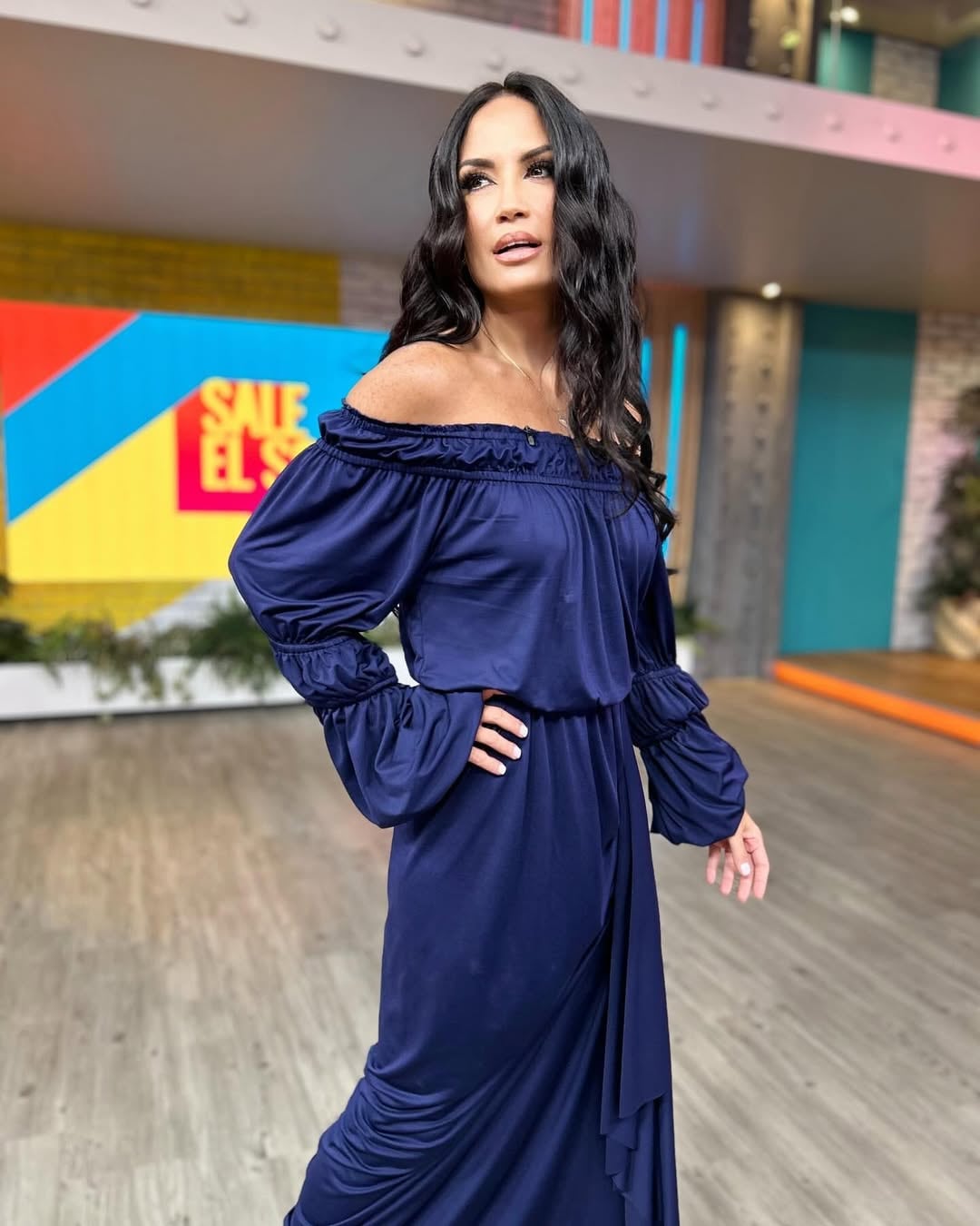 Joanna Vega-Biestro, conductora.