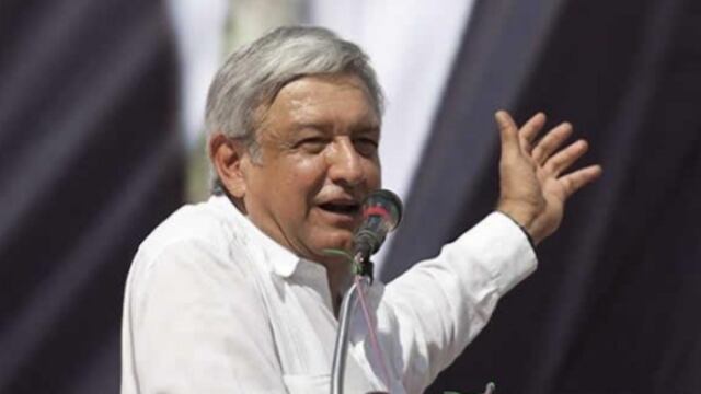 No hay que olvidar que es el único político mexicano que ha recorrido varias veces ejido por ejido, pueblo por pueblo, municipio por municipio, y estado por estado. Hoy, desde Palacio Nacional, el discurso es el mismo.