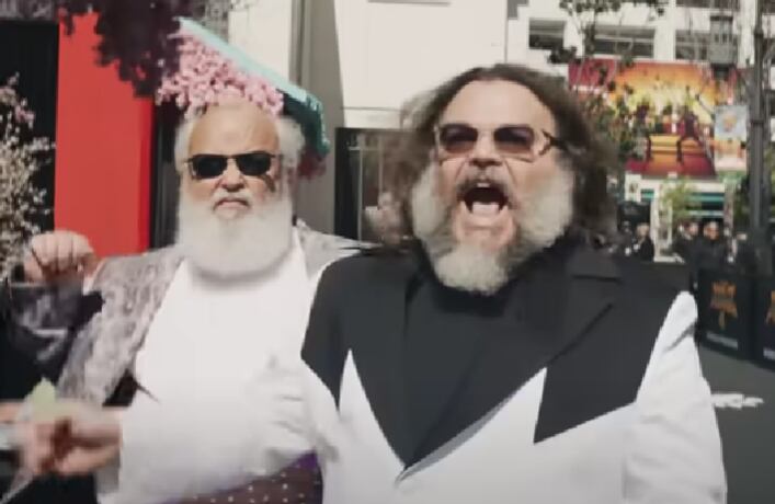 Jack Black lanza su cover de Baby One More Time