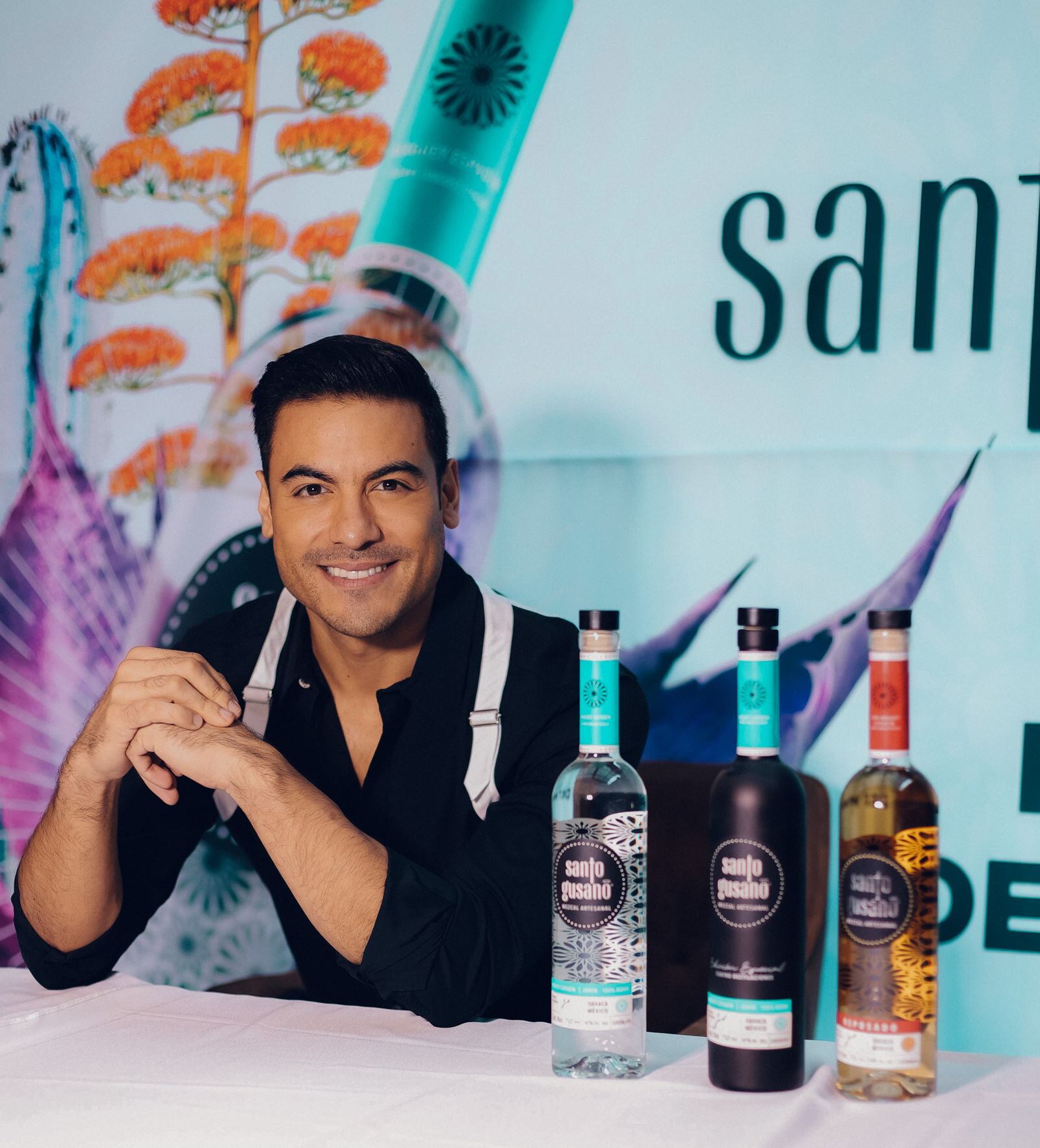 Mezcal de Carlos Rivera: Cuánto cuesta y dónde se vende al mejor precio Santo Gusano