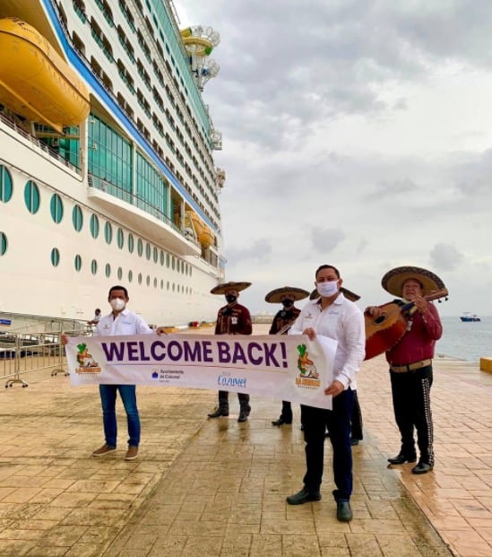 Crucero Adventure of the Seas/Facebook