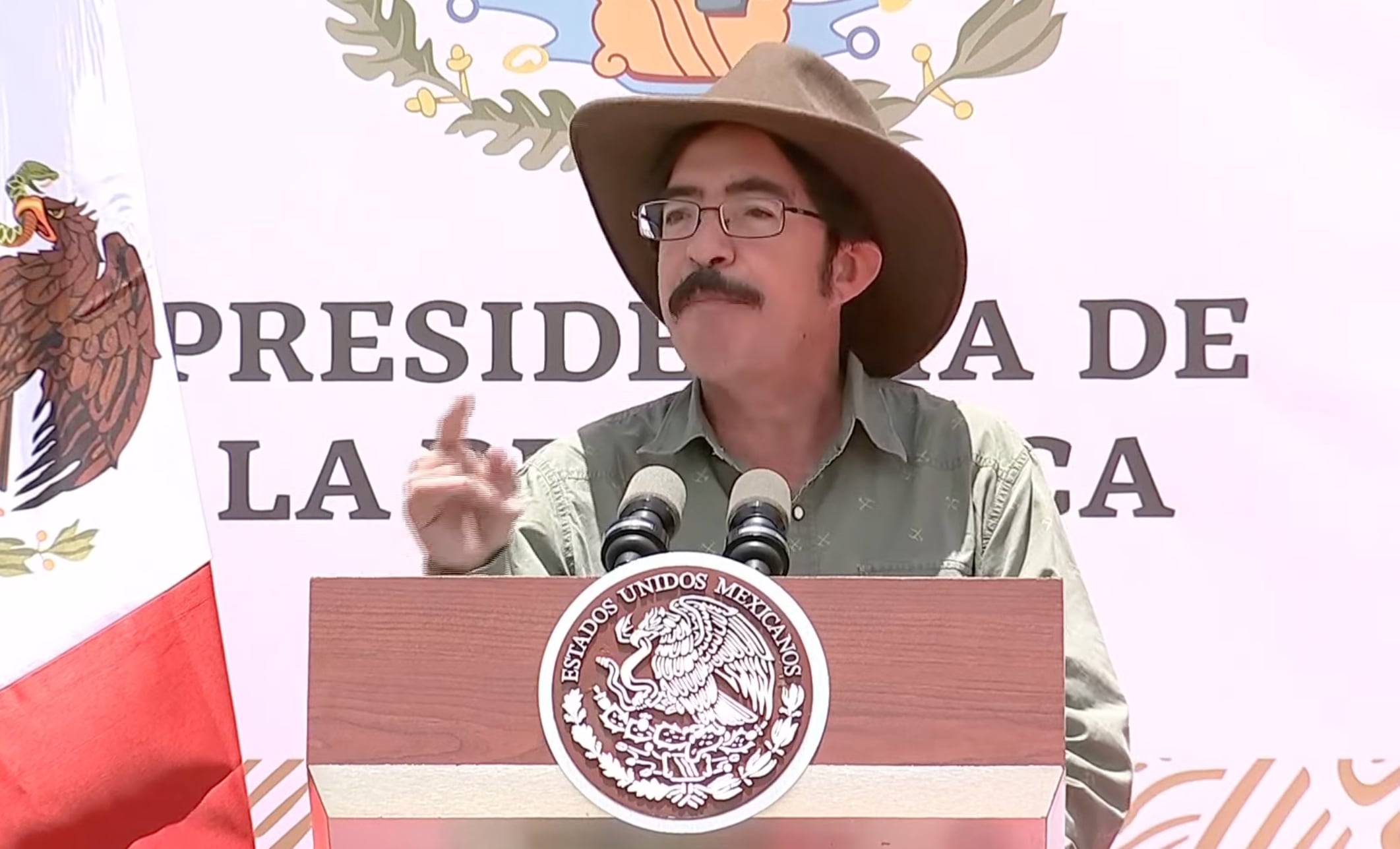 Pedro Salmerón asistió vestido de Pancho Villa al aniversario de la muerte del caudillo