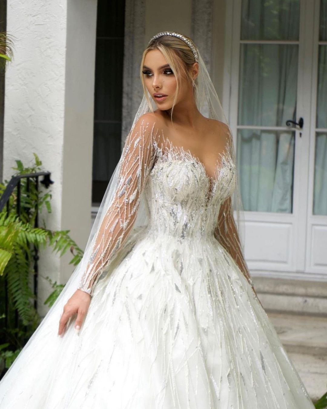 Esto cuesta el vestido de Lele Pons con el que se casó con Guaynaa