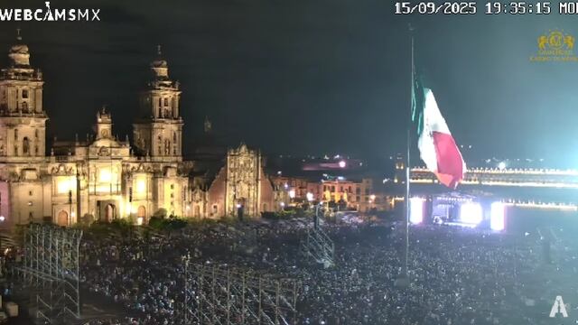 Zócalo abarrotado en el Grito de Independencia 2025, el primero de Claudia Sheinbaum
