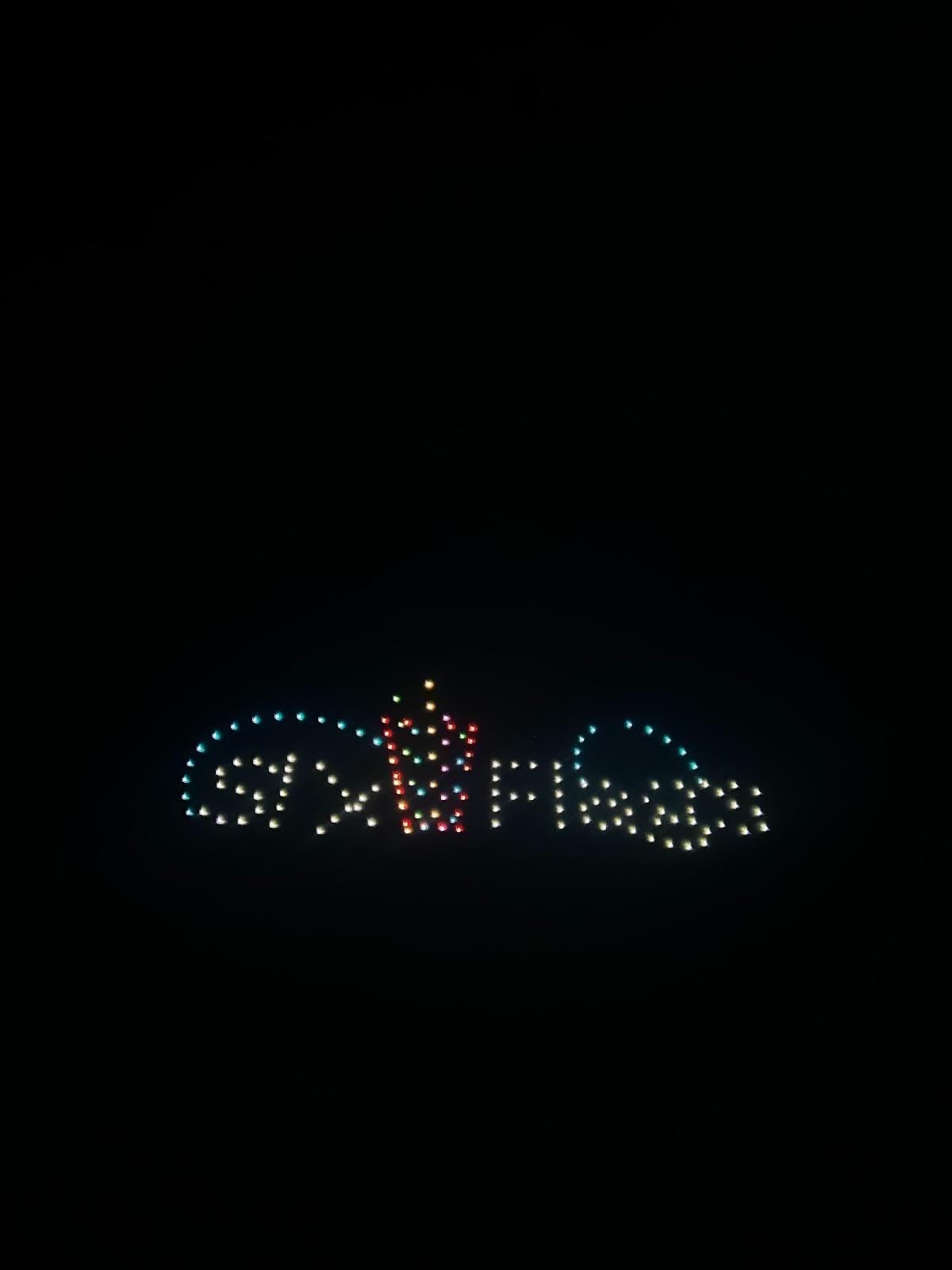 Espectáculo de drones de  Christmas in the Park en Six Flags México para Navidad 2024