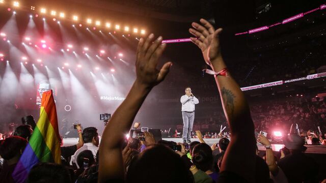 Marcelo Ebrard Casaubon cerró su gira de asambleas informativas como aspirante a la candidatura de la presidencia por Morena en la Arena Ciudad de México