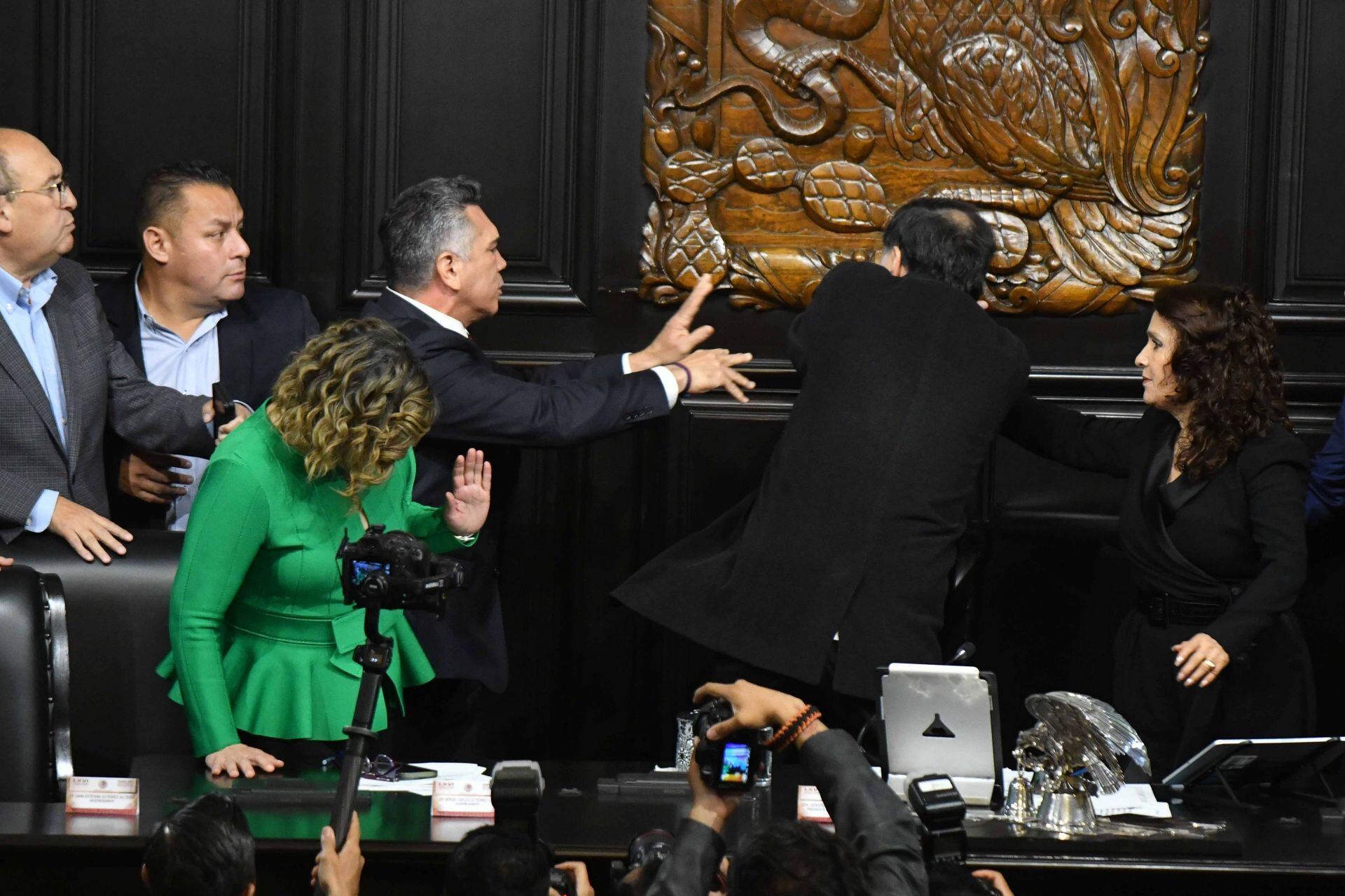Altercado entre Alito Moreno y Noroña marca cierre de sesión en el Senado