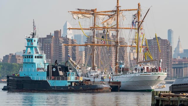 Buque Escuela Cuauhtémoc