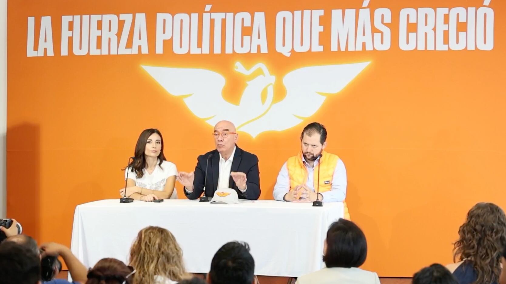 VIDEO: Dante Delgado se enoja con la prensa por cuestionarlo y así le respondieron