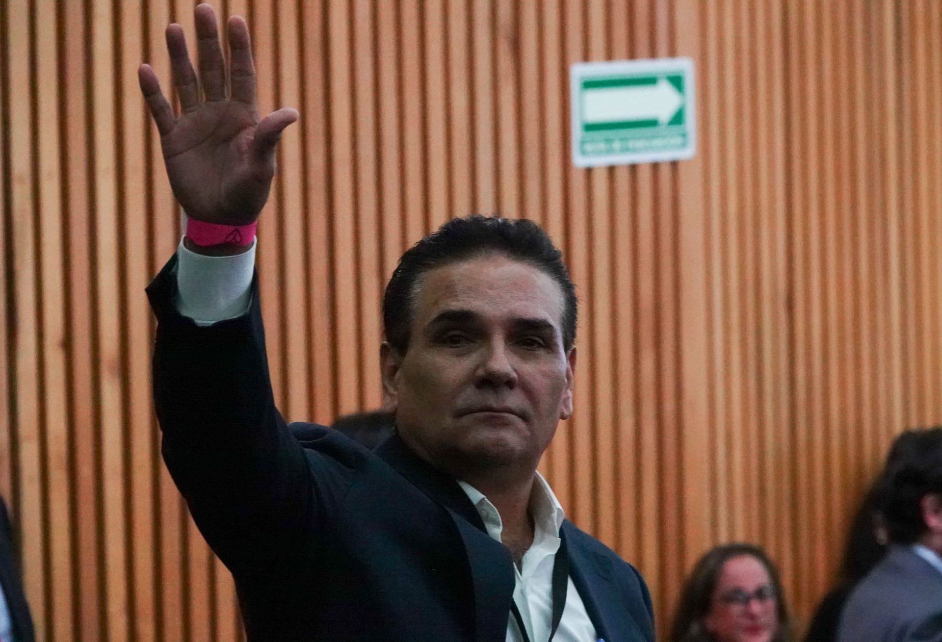 ¿Dónde Está Silvano Aureoles?