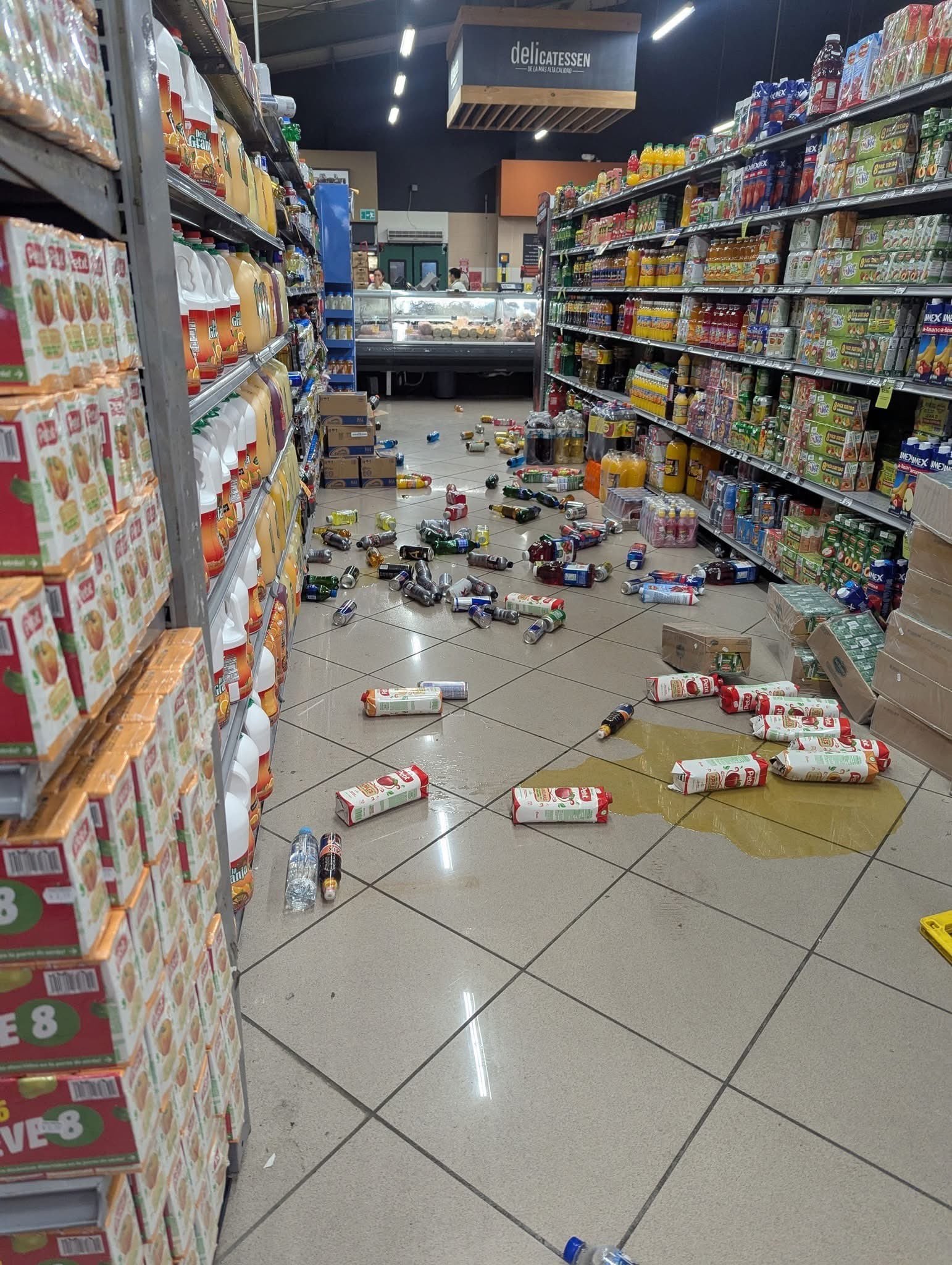 Sismo de magnitud 6.3 provoca daños en El Salvador