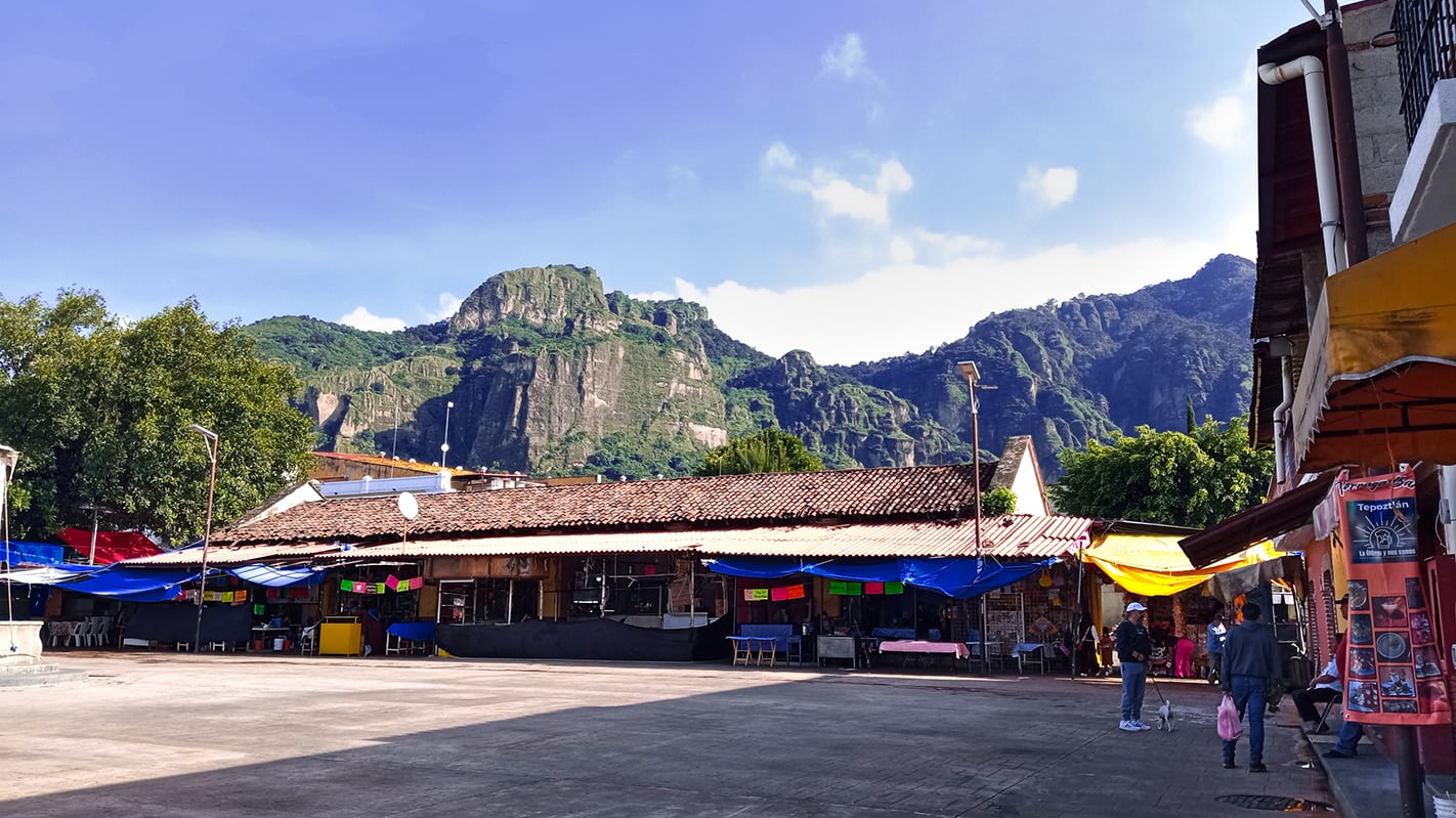 Comerciantes de Tepoztlán denuncian gentrificación y desplazamiento por franquicias