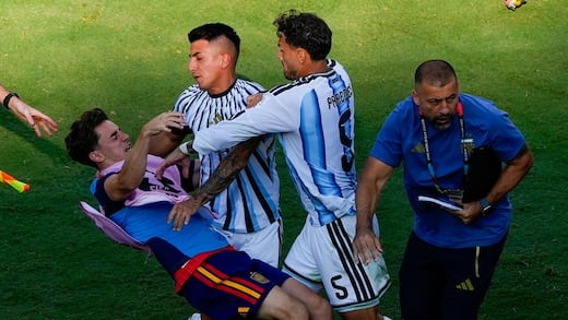 Leandro Paredes, suspendido 10 partidos tras la final Argentina vs España