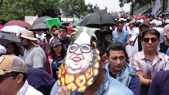 Concentración en apoyo al Plan C de la reforma constitucional en materia electoral frente a la SCJN