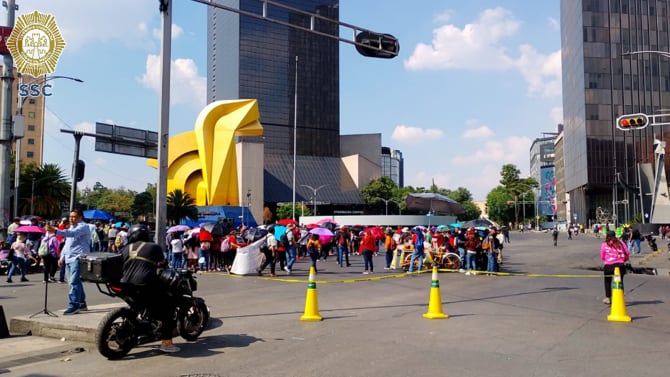 CNTE levanta bloqueo en El Caballito