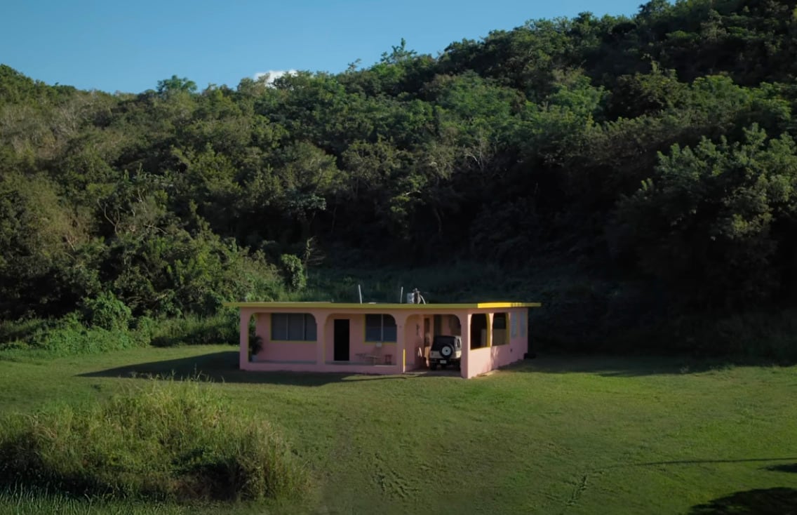 Dueño que inspiró 'La Casita' de Bad Bunny lo demandó