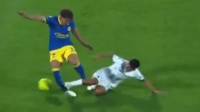 Piero Quispe merecía la roja por patada a Igor Lichnovsky