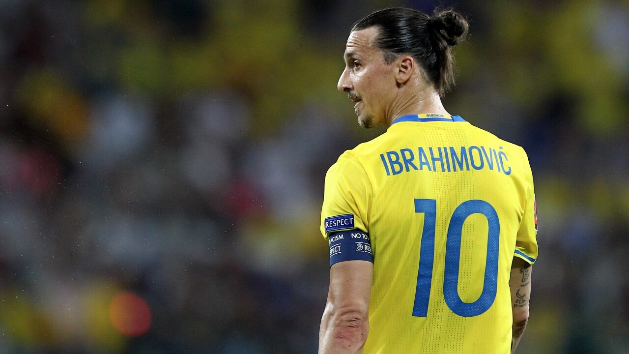 Zlatan con la diez de Suecia.