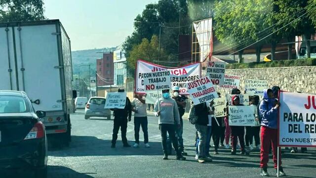 Bloqueo en Periférico Norte hoy de ex trabajadores de Tlalnepantla