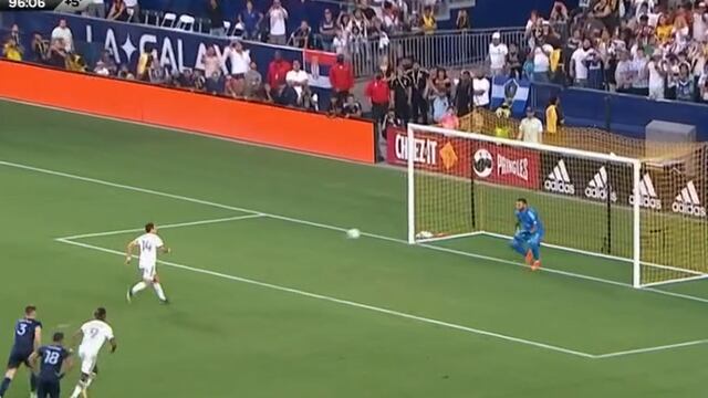 Chicharito Hernández