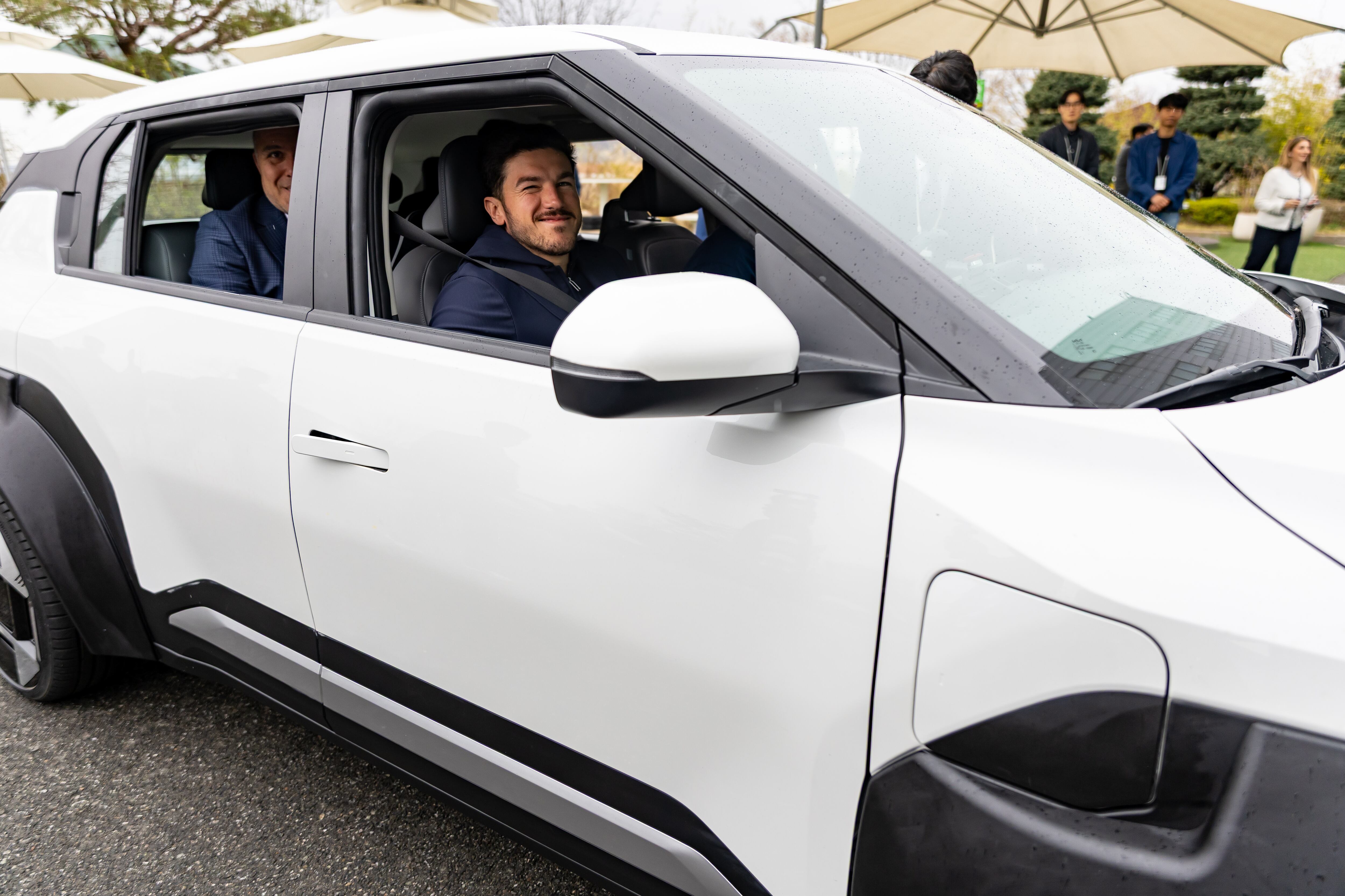 Samuel García concreta inversión de Hyundai Mobis por mil mdp en Nuevo León.