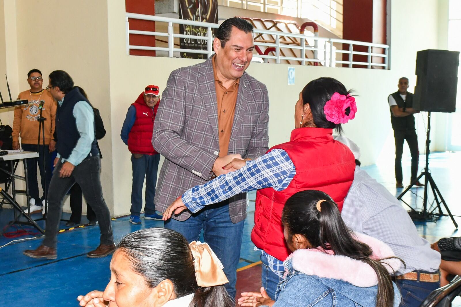 Mauricio Trejo toma protesta de nuevos delegados y subdelegados en San Miguel de Allende.