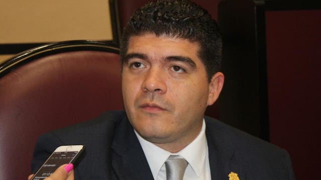 Zenzayen Roberto Escobar García busca ser el próximo gobernador de Veracruz