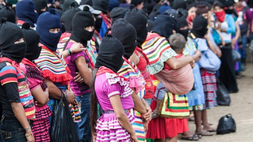 SRE tramita pasaportes al EZLN tras denunciar discriminación