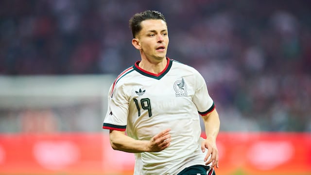 Álvaro Fidalgo vive momento incómodo con un aficionado en el México vs Portugal.