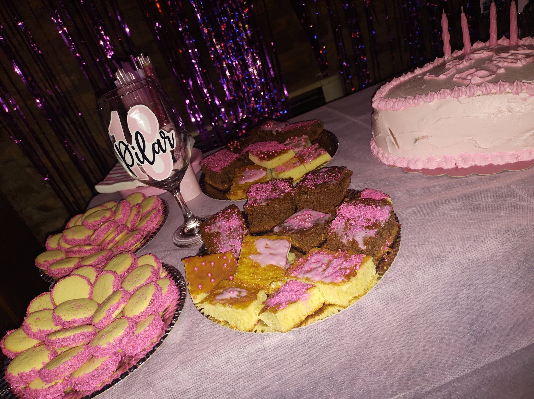 Organiza fiesta de cumpleaños y nadie asiste