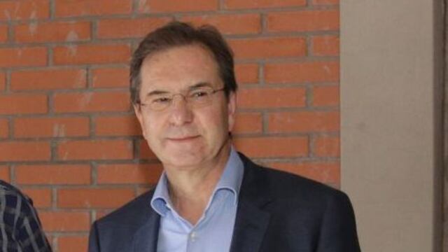 Esteban Moctezuma Barragán.