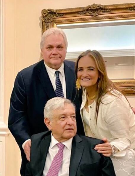 Patricia Armendáriz y Carlos Bremer, con el presidente