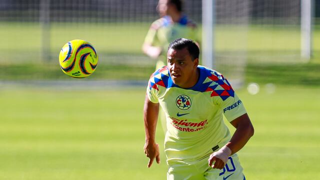 Mozumbito Martínez con América.