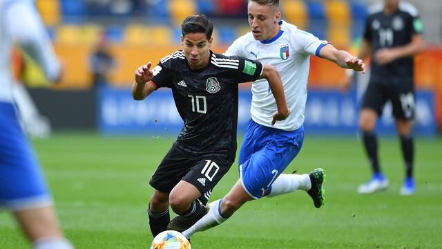 Lainez no tuvo su mejor partido ante los italianos