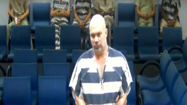 Lo detienen por mandar miles de mensajes intimidatorios.