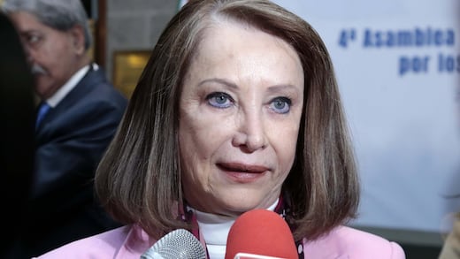 Laura Itzel Castillo pospone su informe legislativo tras fractura de tobillo