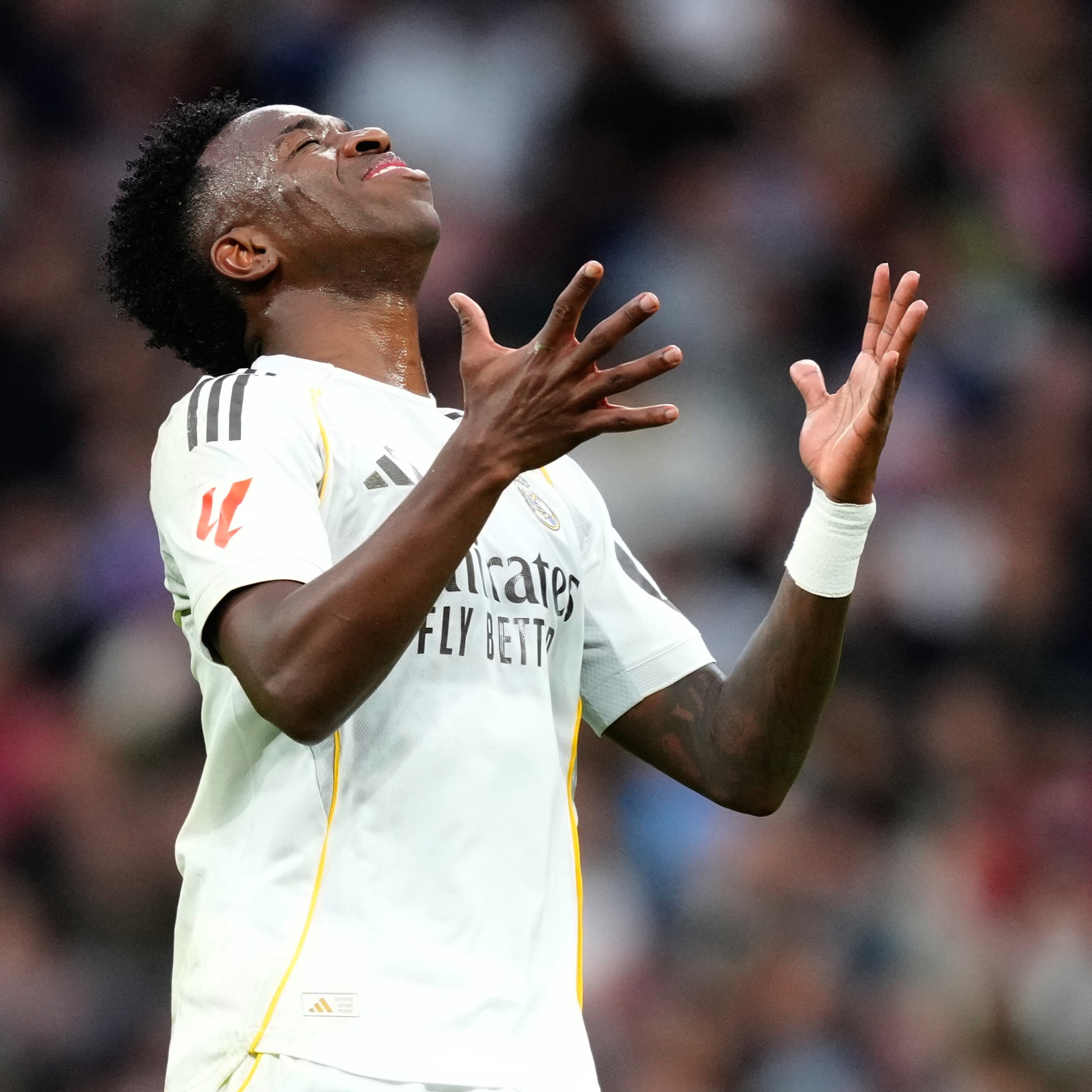 Abucheos de la afición podrían acelerar la salida de Vinícius Jr del Real Madrid