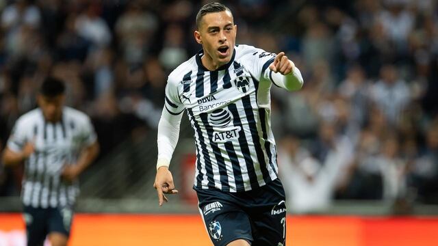 Funes Mori celebrando un gol con Rayados
