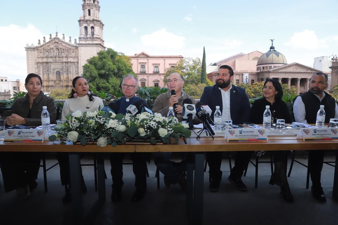 Alcalde Enrique Galindo inicia rescate integral del Templo de El Carmen.