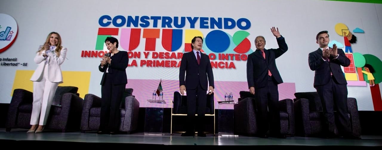 Mario Delgado impulsa educación desde la primera infancia en Nuevo León.