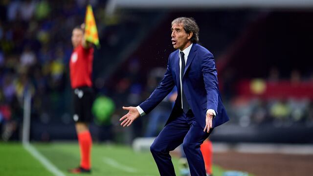 Guillermo Almada con Pachuca