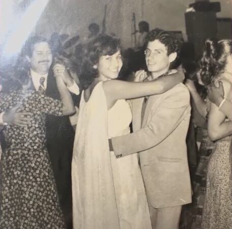 Silvia y Kike pareja que se reencontró 40 años después