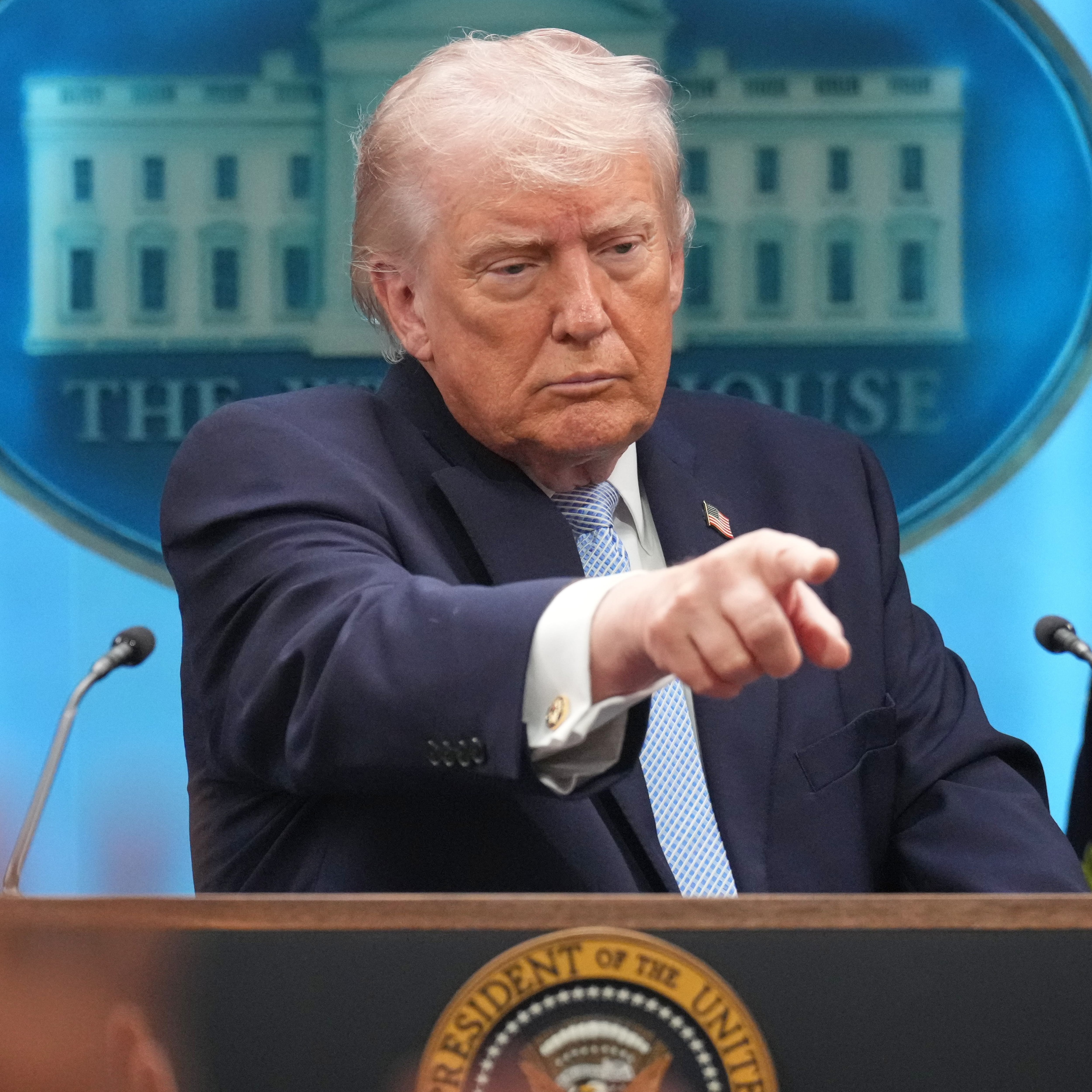 Trump envía a Kushner y Vance a Islamabad para negociaciones de paz