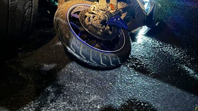 Este viernes 5 de enero 2024 un camión de carga atropelló a un motociclista en Periférico Norte, Tlalnepantla