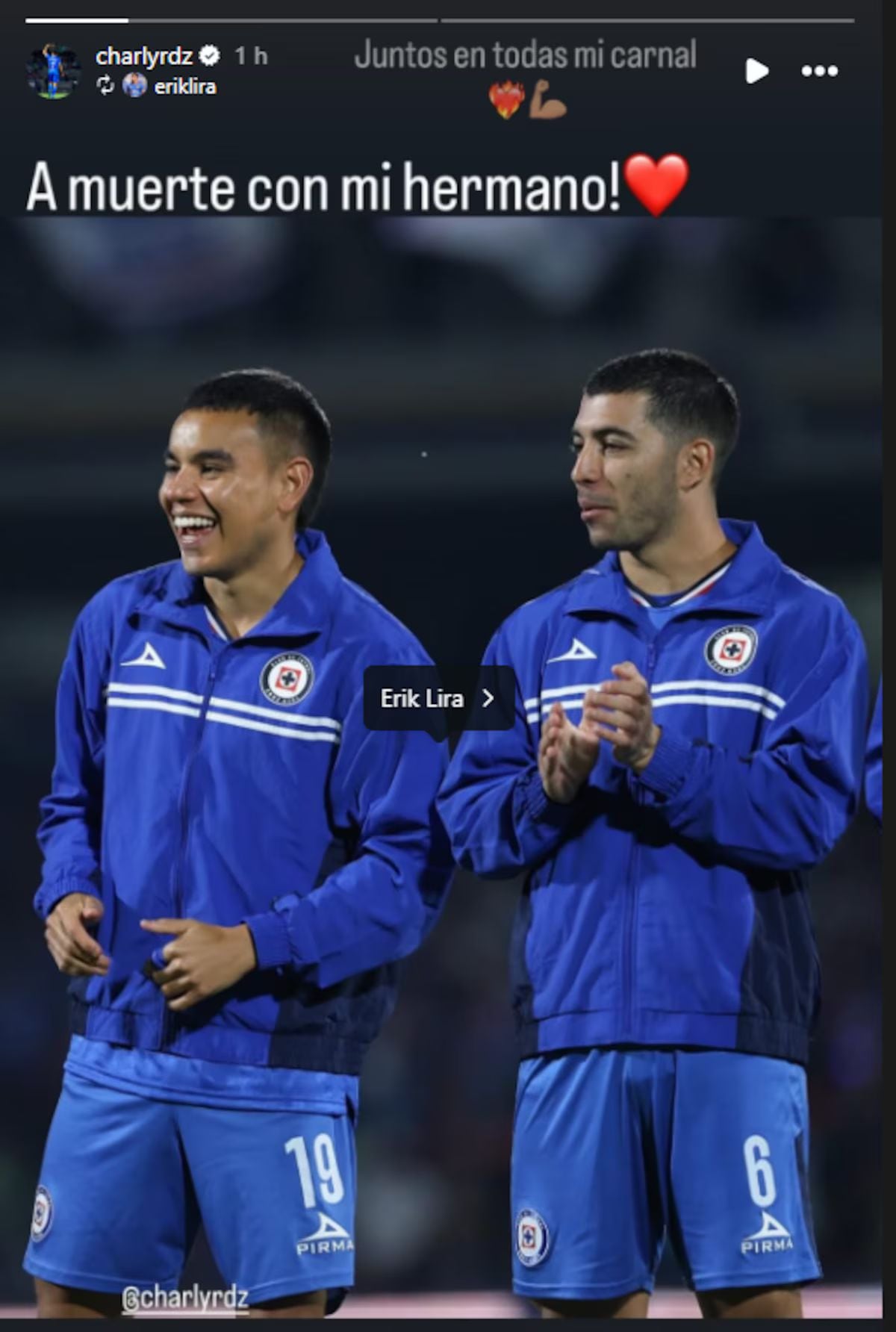 Charly Rodríguez compartió fotografía con Erik Lira.