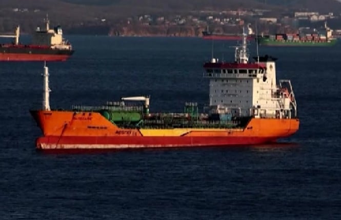 China suspende compras de petróleo a Rusia tras sanciones de Estados Unidos